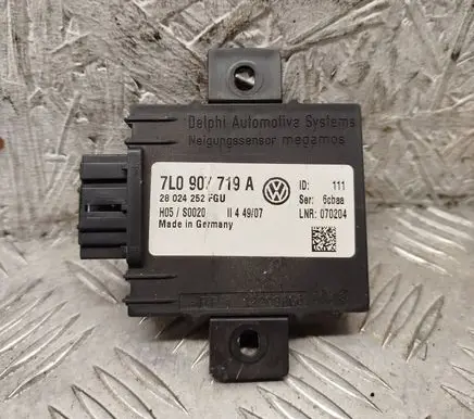 Volkswagen Touareg I Alarm control unit/module 7L0907719A