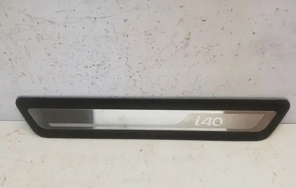 Hyundai i40 Side skirt front trim 858833Z100