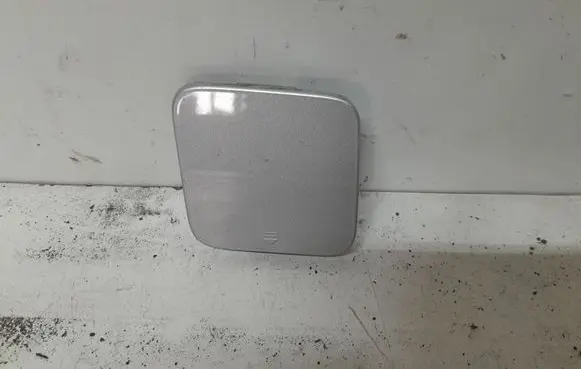 Mercedes-Benz S W221 Front tow hook cap/cover A2218850322 C775