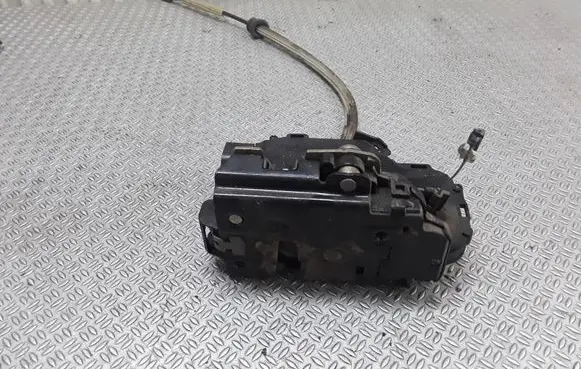 Seat Toledo II (1M) Rear door lock 3B4839015A