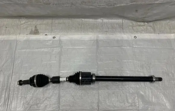 Land Rover Discovery 5 Front driveshaft L8D2-3B436-AD