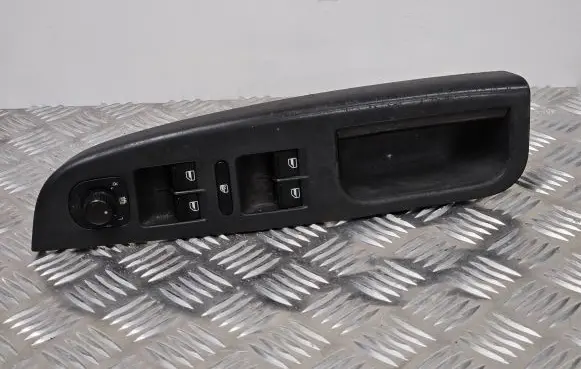 Volkswagen Golf V Electric window control switch 1K4868049B