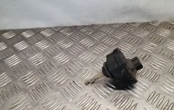 Audi 80 90 S2 B4 Headlight level adjustment motor 8A0941295B 0307852308