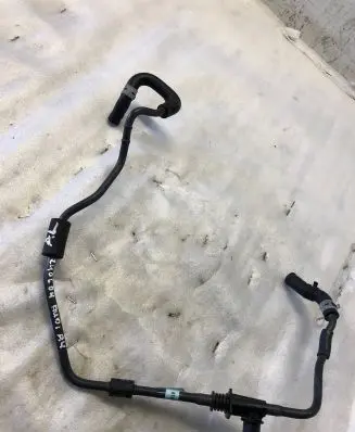 Audi A4 S4 B9 8W Breather/breather pipe/hose 06l121081af