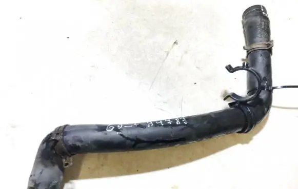 Volkswagen Golf III Engine coolant pipe/hose