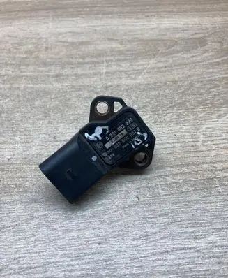 Volkswagen PASSAT B6 Air pressure sensor 038906051B 0281002399