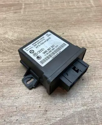 Volkswagen PASSAT B6 Light module LCM 5M0907357 5WK49172