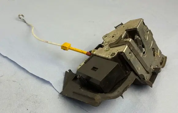 Front door lock