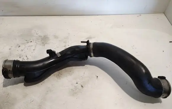 BMW 7 F01 F02 F03 F04 Intercooler hose/pipe 11612788098934