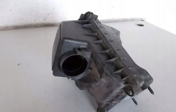 Ford Ka Air filter box 