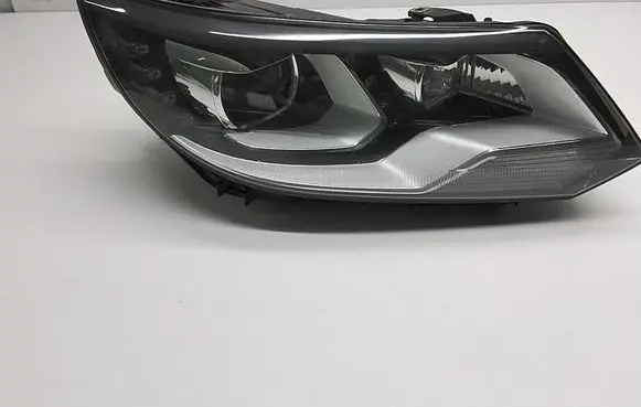 Volkswagen Tiguan Headlight/headlamp 5N1941034