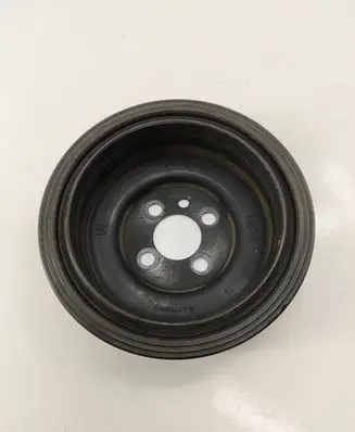 Volkswagen Golf VII Crankshaft pulley 03G105243