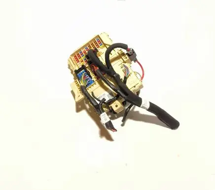 KIA Ceed Fuse module 91957J7861