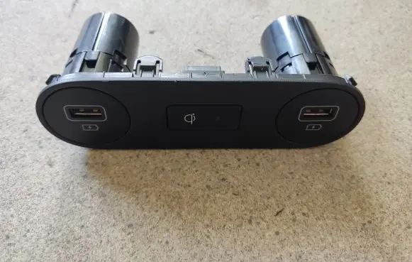 USB socket connector