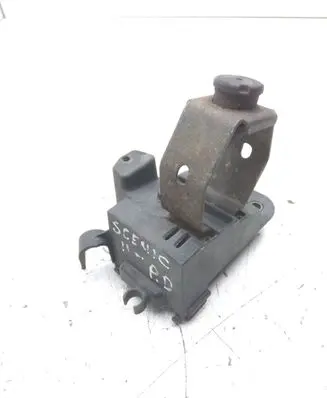 Renault Scenic III - Grand scenic III Headlight/headlamp mounting bracket