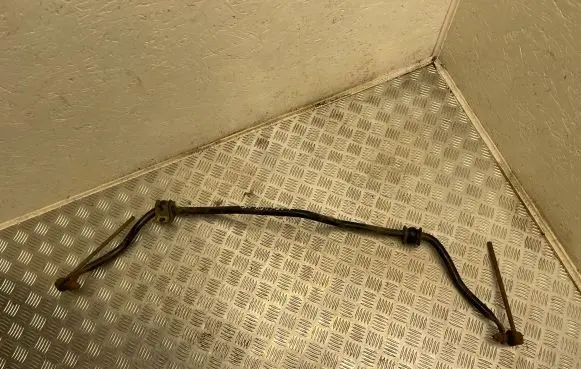 Front anti-roll bar/sway bar