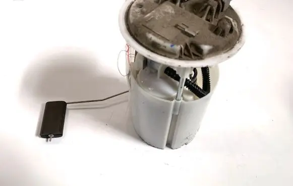 Renault Megane III In-tank fuel pump 172020029R