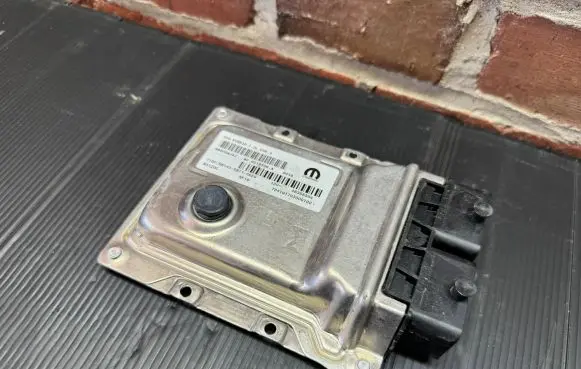 Fiat 500 Engine control unit/module ECU 46356304 TD1191703000100