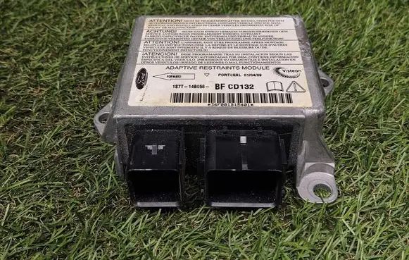 Ford Mondeo Mk III Airbag control unit/module 1S7T14B056BF CD132 36F001B15401