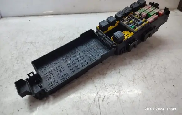 Jeep Grand Cherokee (WK) Fuse box set