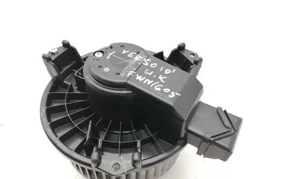 Toyota Verso-S Heater fan/blower AV2727005141