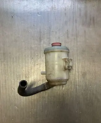 Honda CR-V Power steering fluid tank/reservoir 
