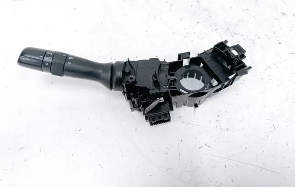 Subaru Impreza V Indicator stalk 17F456 17F066