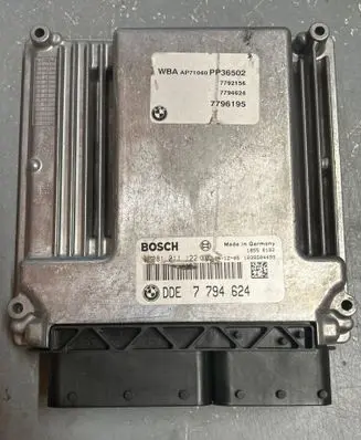 BMW 3 E46 Engine control unit/module 0281011122 1039S04499 7794624
