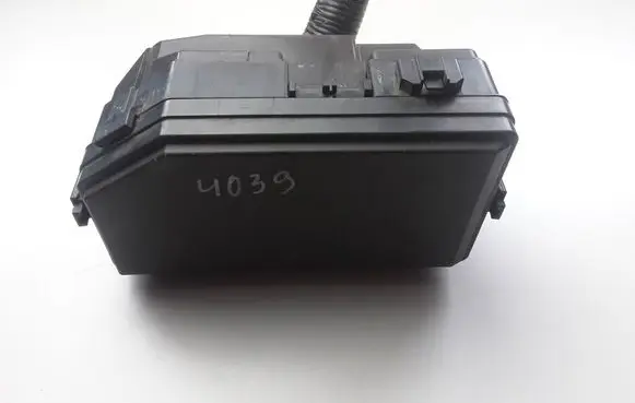 Honda CR-V Fuse module T1TE010