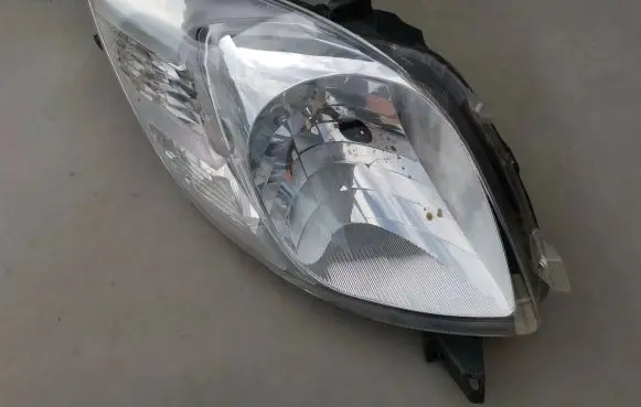 Toyota Yaris Headlight/headlamp HTY5211L0EE 170630N