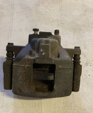 Chrysler Grand Voyager V Front brake caliper