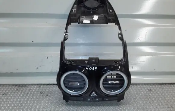 Opel Corsa D Dash center air vent grill 13295008