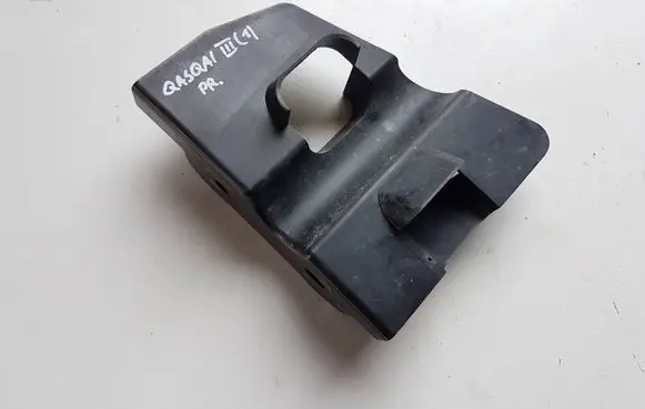Nissan Qashqai J12 Radiator mount bracket 215686UB1A