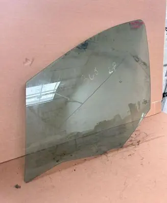 Peugeot 308 Sliding door window/glass 