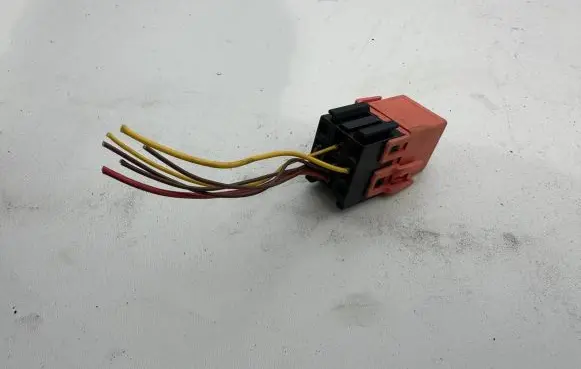 BMW 5 E60 E61 Other relay 1742690 1263 V23134E52X344