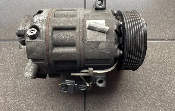 Nissan X-Trail T31 Air conditioning (A/C) compressor (pump) 926001DA0A