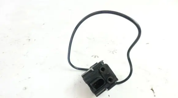BMW 5 F10 F11 Air suspension control unit module (rear) 4722555610
