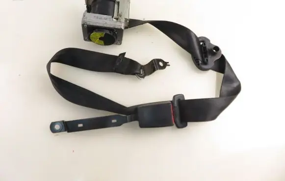 Skoda Fabia Mk1 (6Y) Front seatbelt 6Y0857701A