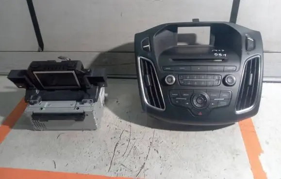 Ford Focus Radio/CD/DVD/GPS head unit F1BT18C815HH F1FT18B955GD