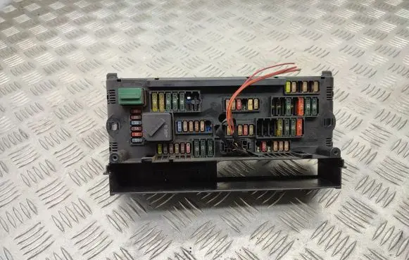 BMW X3 F25 Fuse module 921086302 9210863