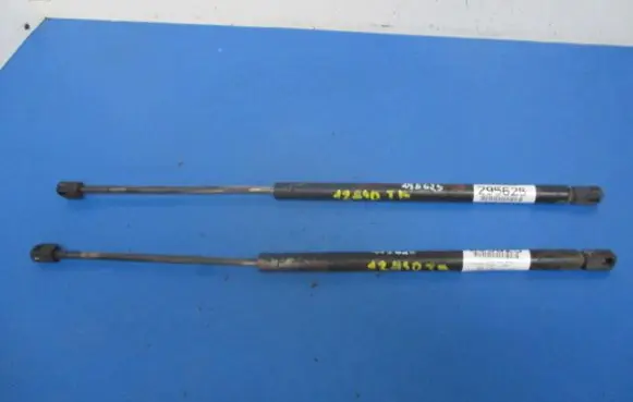 Daewoo Polonez Shock absorber/damper mounting bracket 