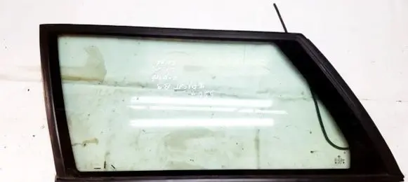 Volkswagen PASSAT B3 Rear side window
