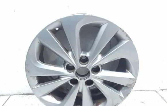 Toyota Auris 150 R17 alloy rim HL810311CR08 HL8103 11CR08