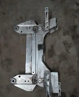 Citroen DS3 Front subframe 9825331880