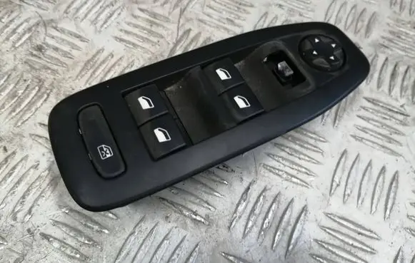 Peugeot 2008 I Electric window control switch 96749624ZD 30170548 P203105110