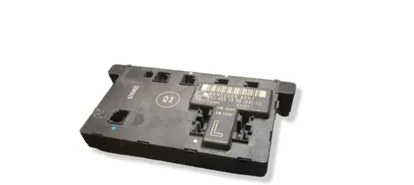 Mercedes-Benz C W203 Door control unit/module 2038201585 351321
