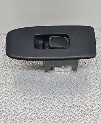 Mitsubishi Pajero Electric window control switch MR444892