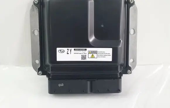 Subaru Forester SH Engine control unit/module 22611AS601 2757000102