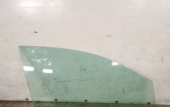 Honda CR-V Front door window glass four-door 43R00050