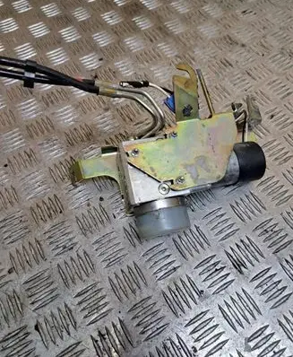 BMW 5 E39 Tailgate hydraulic pump motor 7004889 HB70020002 009717